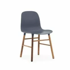 Normann Copenhagen Form Chair Walnoot Stoel Blauw