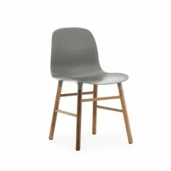 Normann Copenhagen Form Chair Walnoot Stoel Grijs
